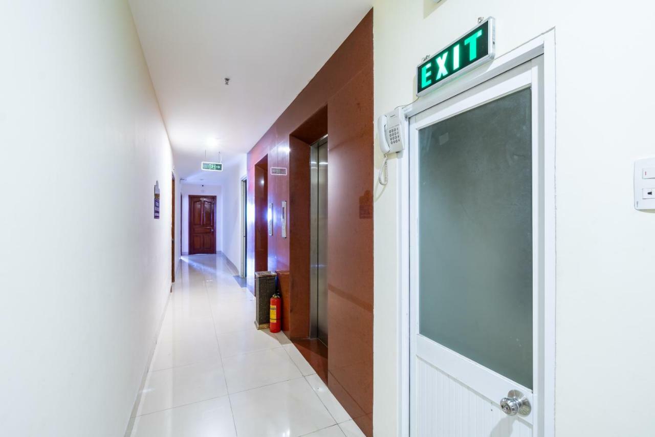 Oyo 375 Hoa Binh Hotel Danang Exterior photo