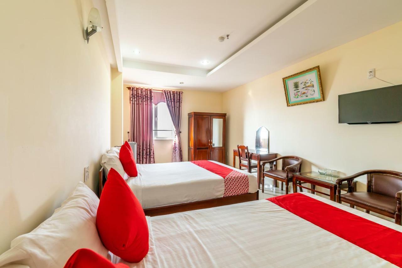 Oyo 375 Hoa Binh Hotel Danang Exterior photo