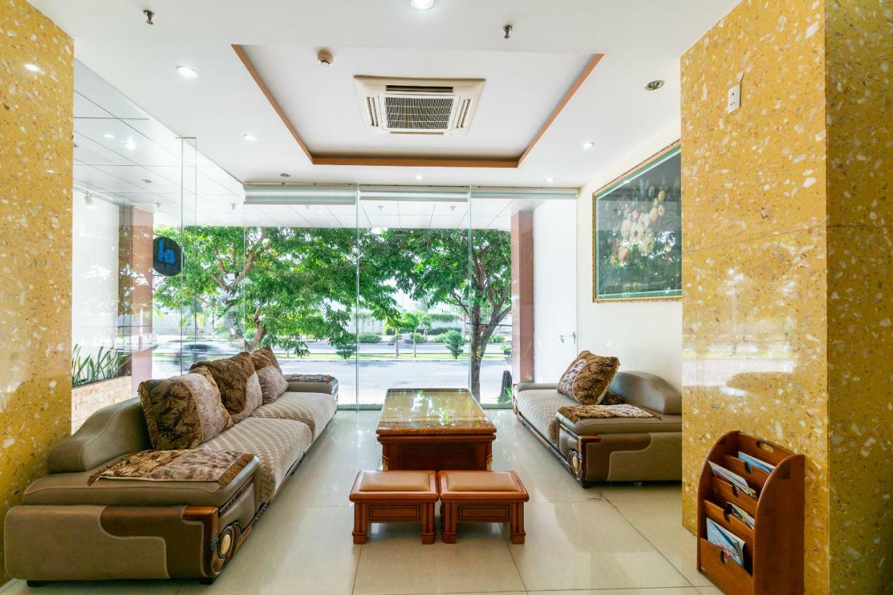 Oyo 375 Hoa Binh Hotel Danang Exterior photo
