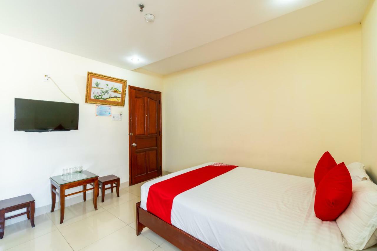 Oyo 375 Hoa Binh Hotel Danang Exterior photo