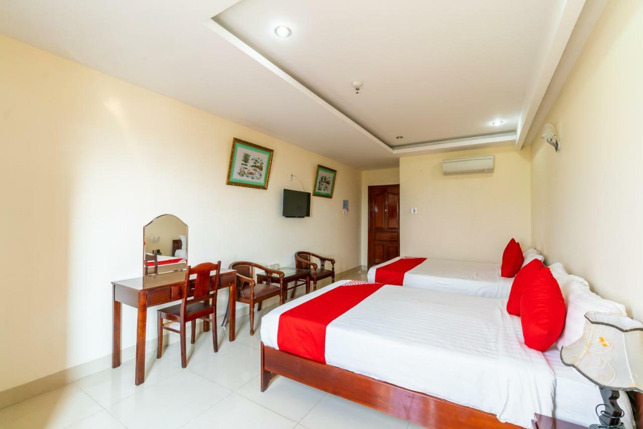 Oyo 375 Hoa Binh Hotel Danang Exterior photo