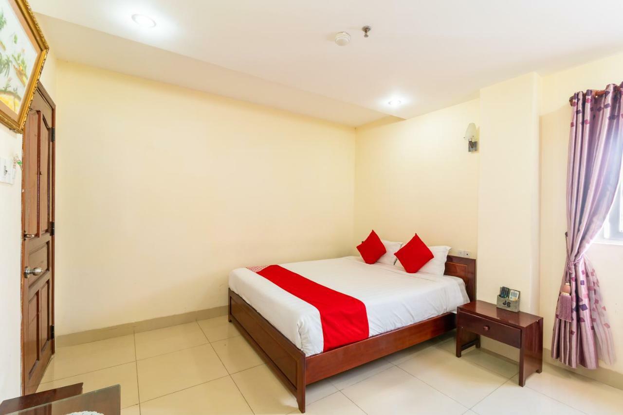 Oyo 375 Hoa Binh Hotel Danang Exterior photo