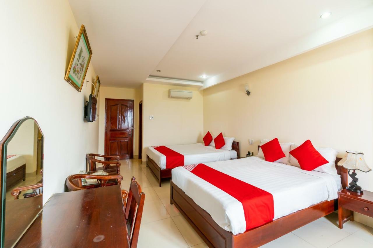 Oyo 375 Hoa Binh Hotel Danang Exterior photo