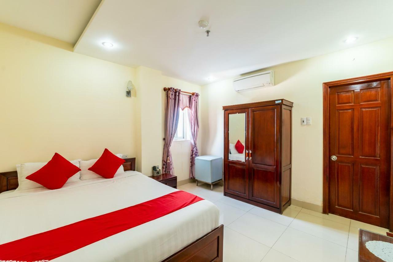 Oyo 375 Hoa Binh Hotel Danang Exterior photo