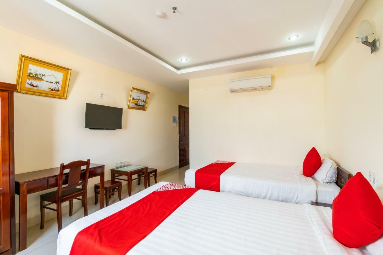 Oyo 375 Hoa Binh Hotel Danang Exterior photo