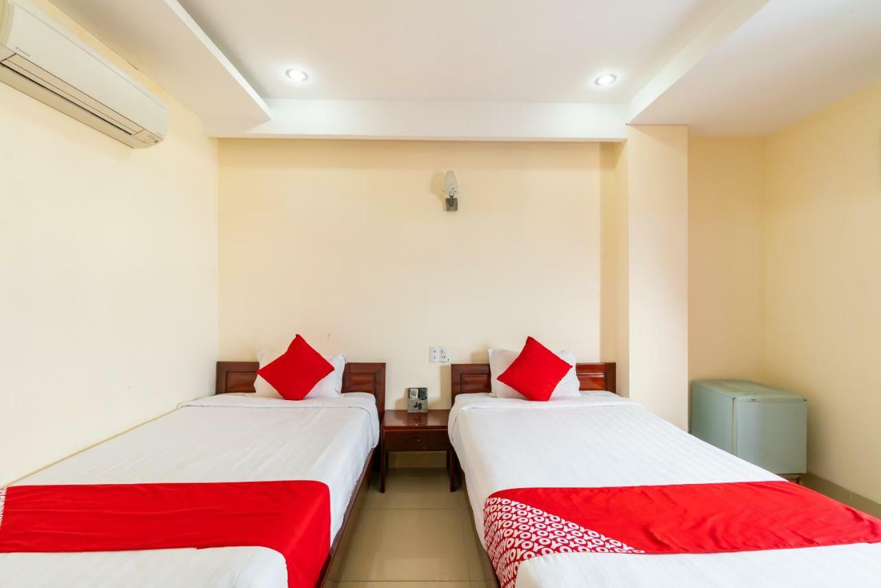 Oyo 375 Hoa Binh Hotel Danang Exterior photo